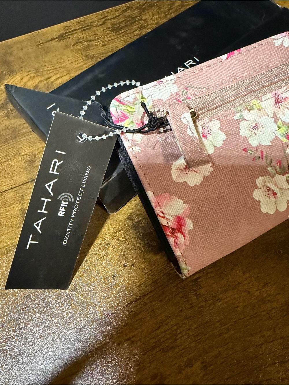 Tahari Vegan Wallet. NWT - Picture 3 of 6